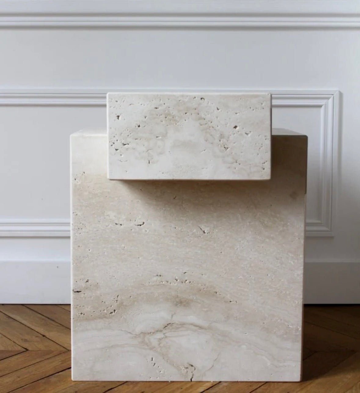 Ricardo side table