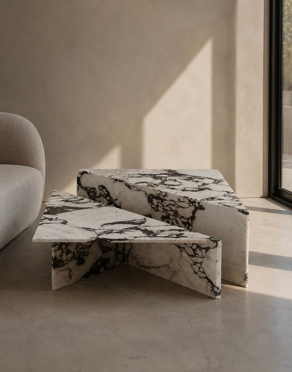 Burgundy marble Coffee table