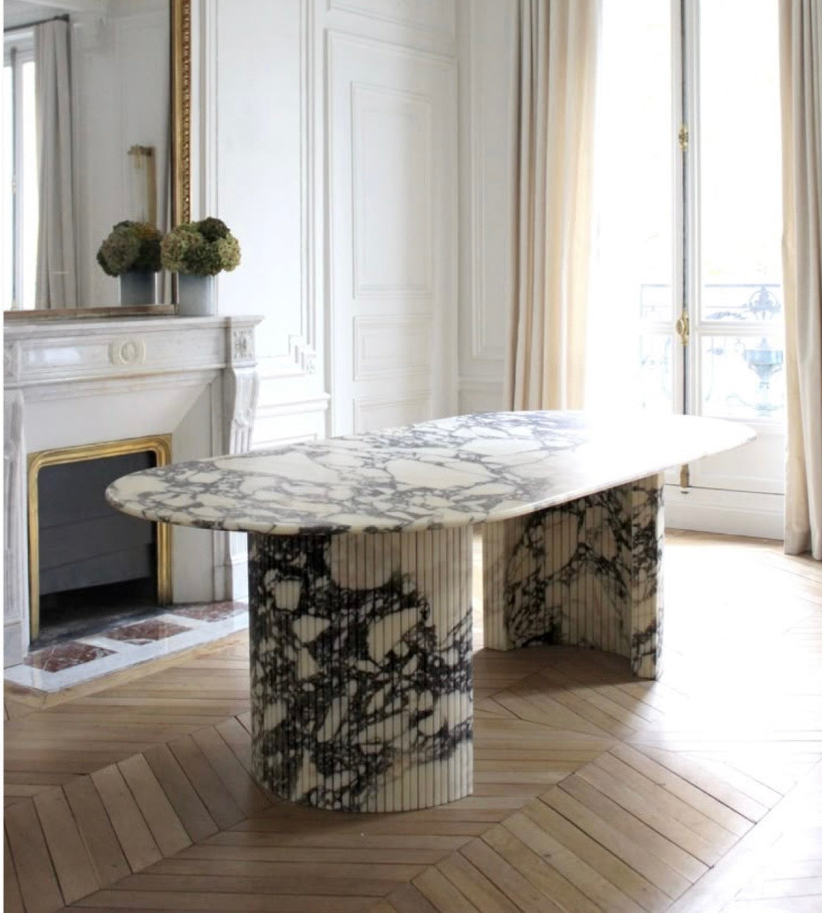Viola ripple Dinning table