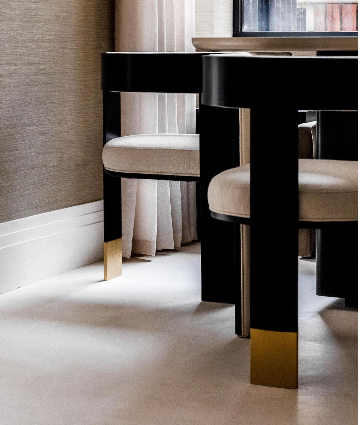 Umber dinning chair
