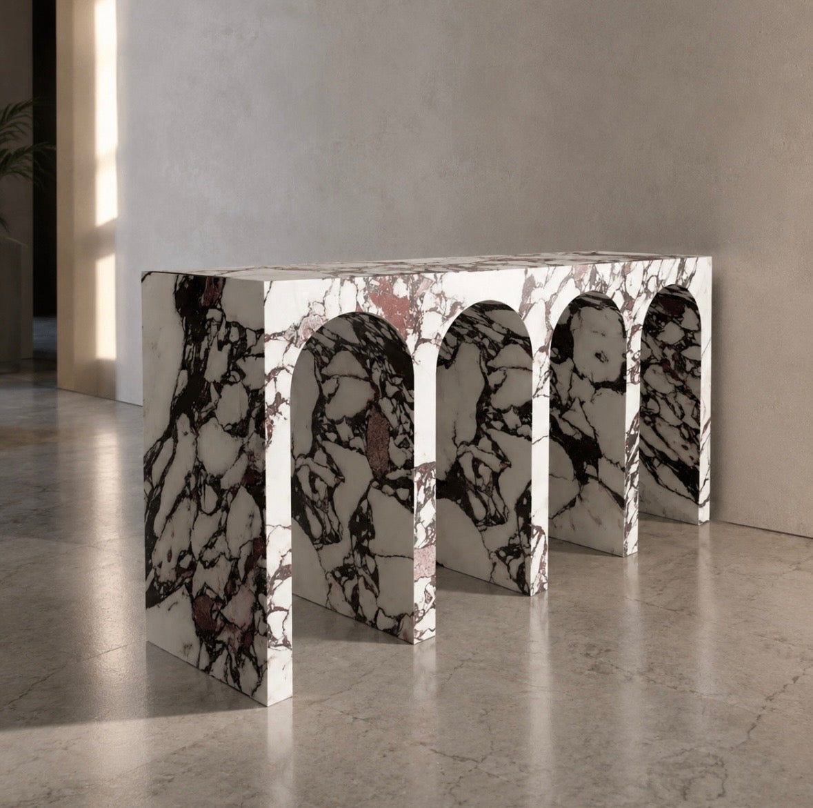 Amelia arch console