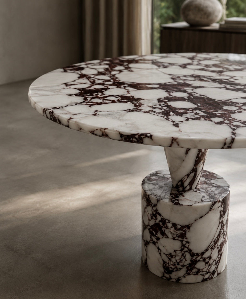 Viola dinning table