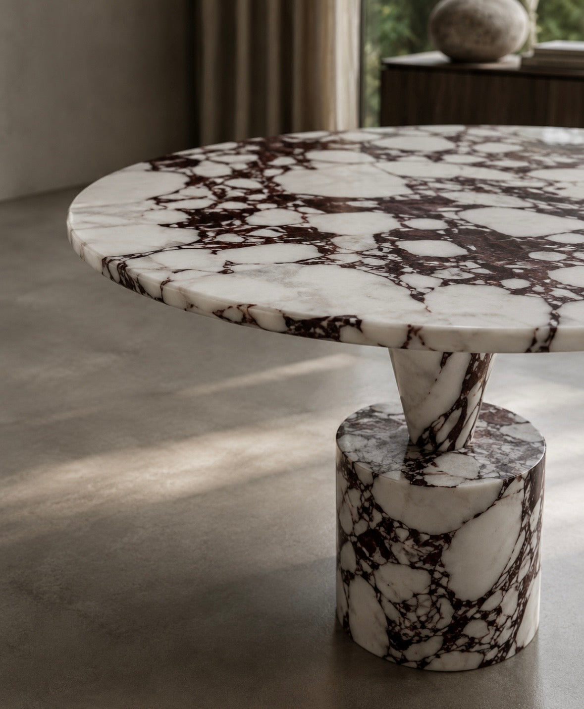 Viola dinning table