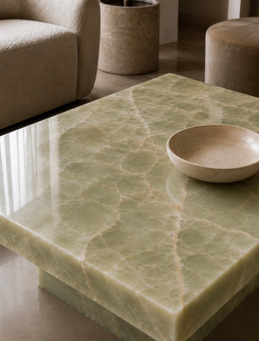 Greenout onyx coffee table