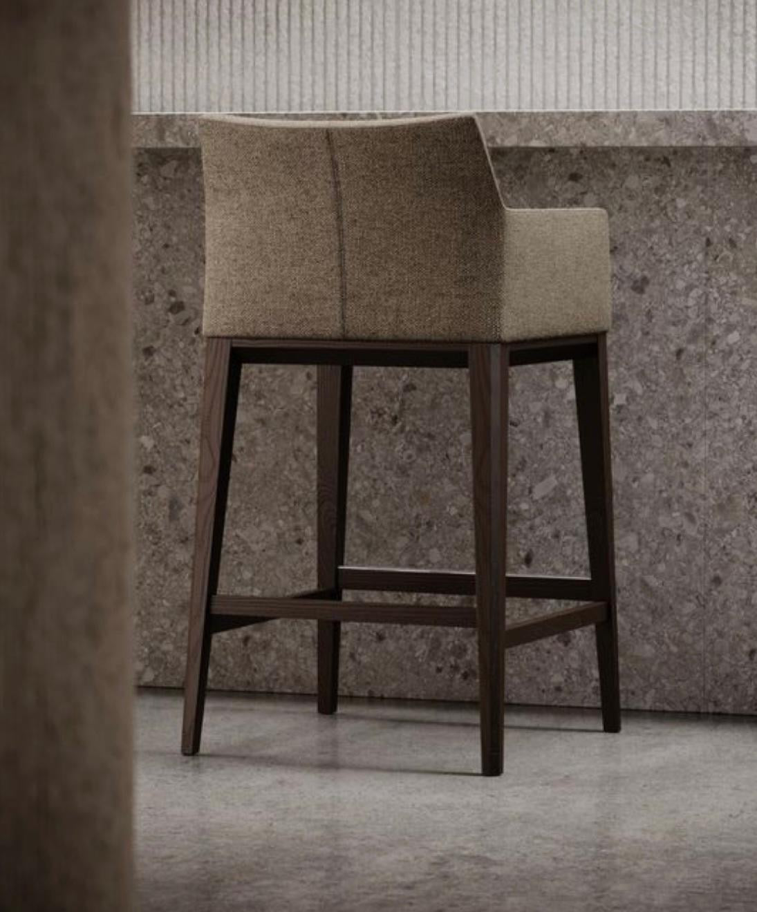 Harwo Solid Wood Bar Chair