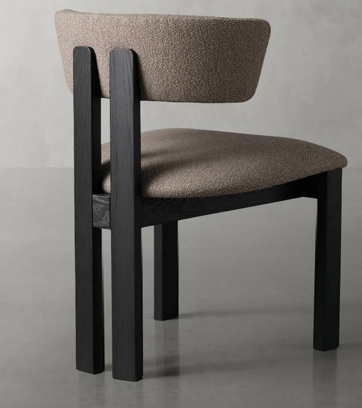 Wolfie Chair