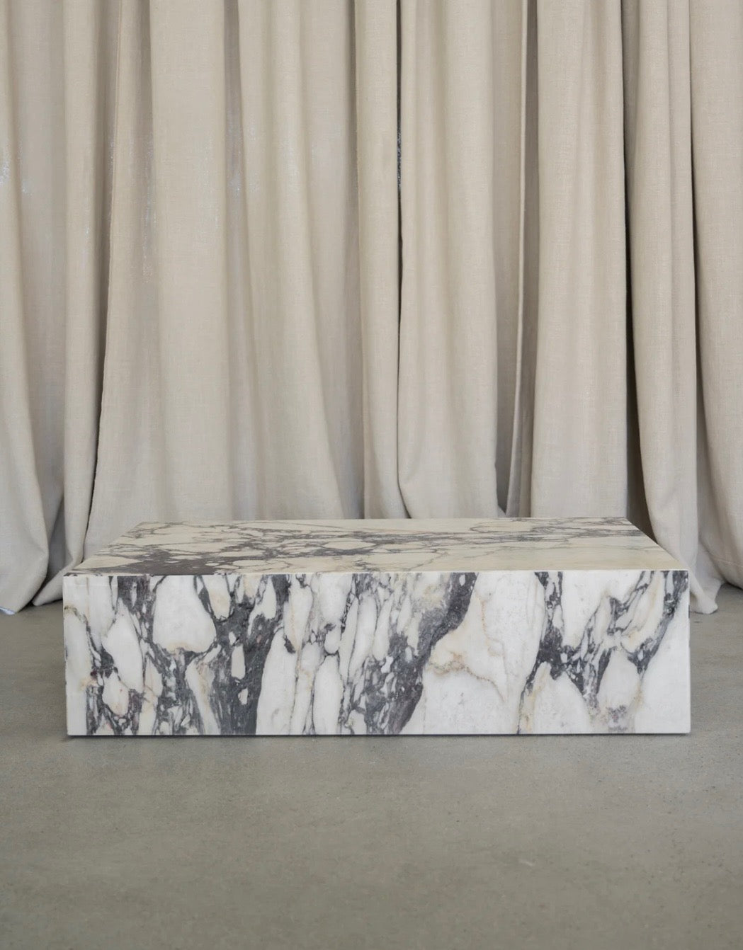 Viola block coffee table