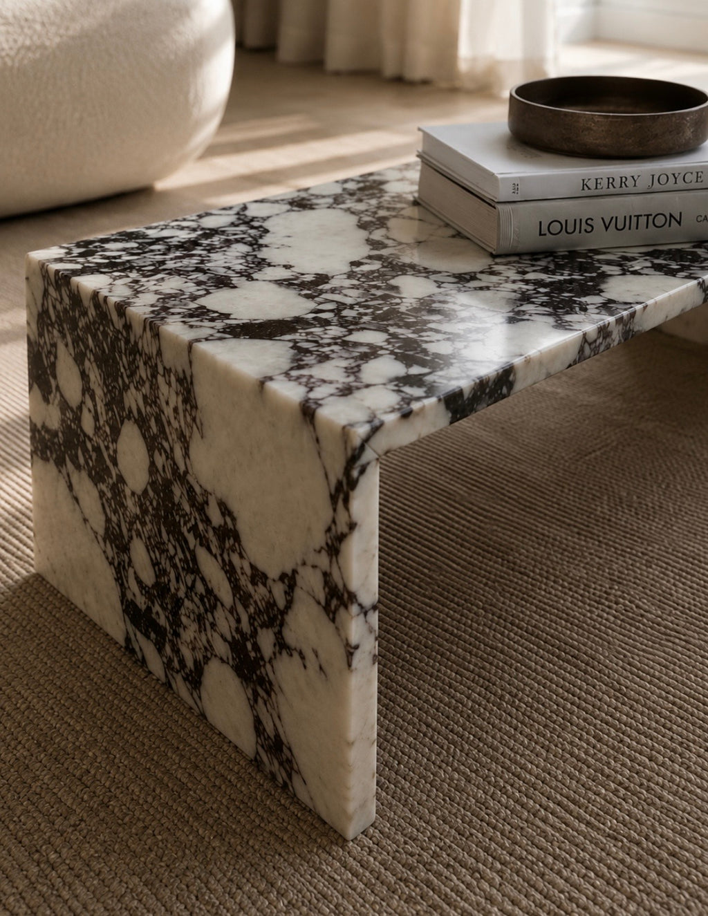 Lust viola coffee table