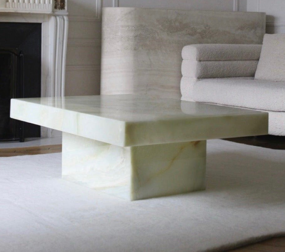 Greenout onyx coffee table