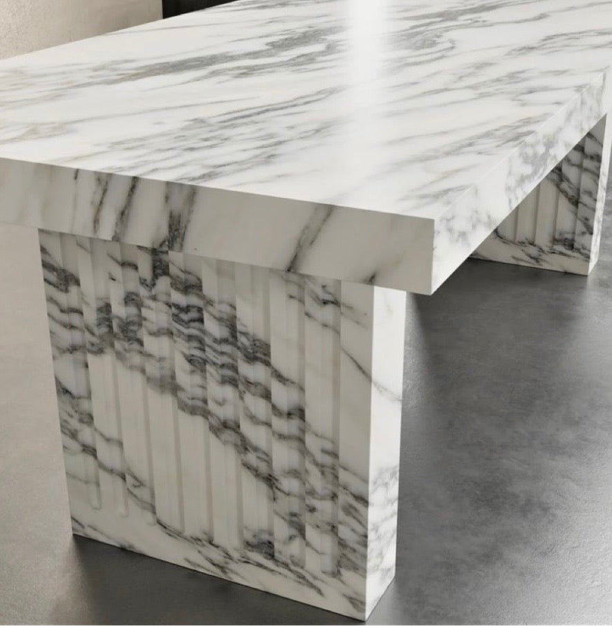 Arabescato dinning table