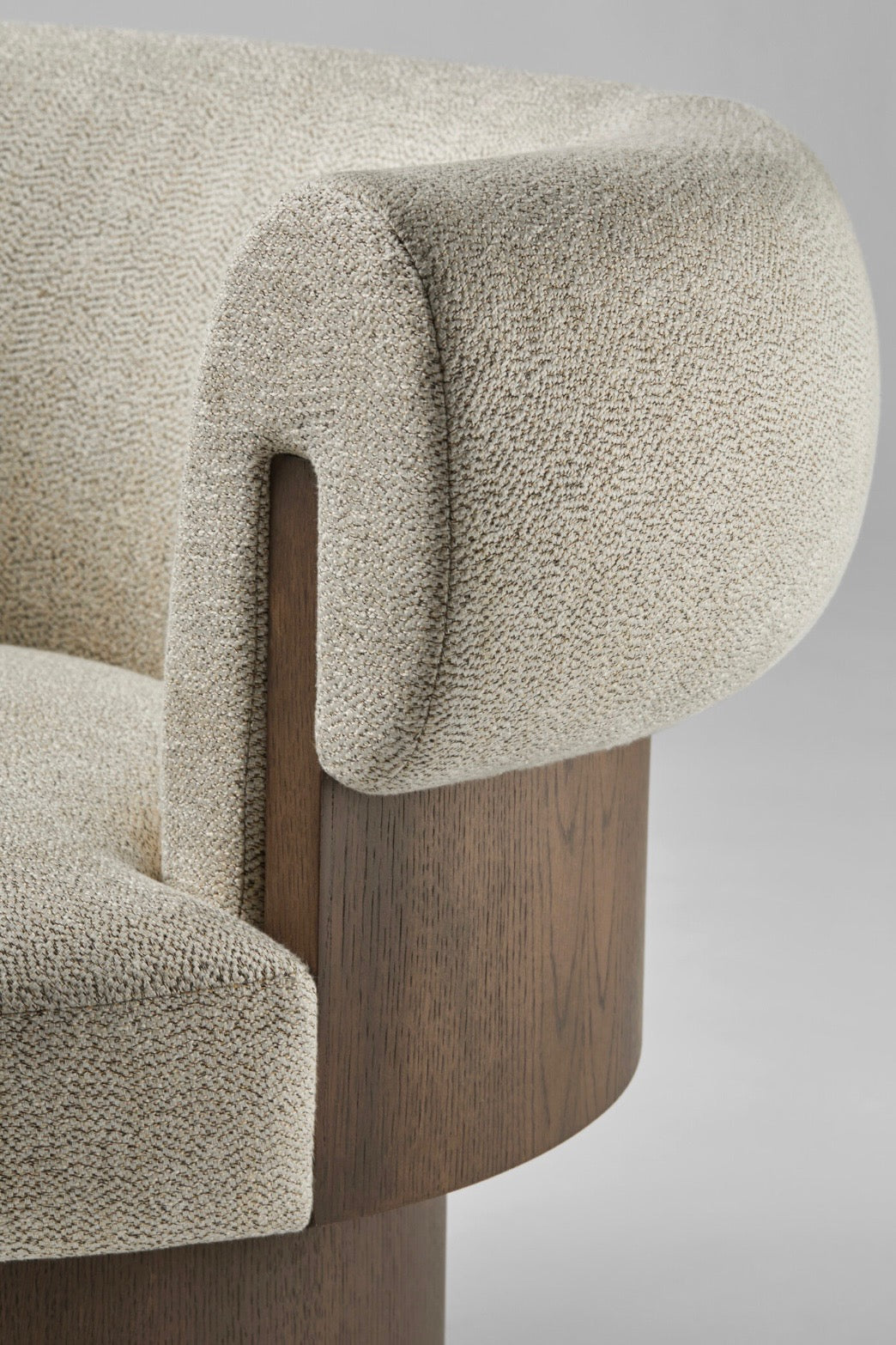 Dona occasional chair