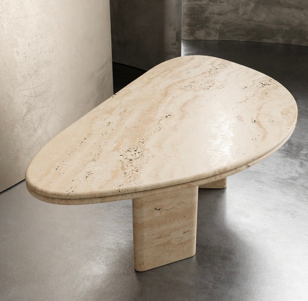 Roberto dinning table